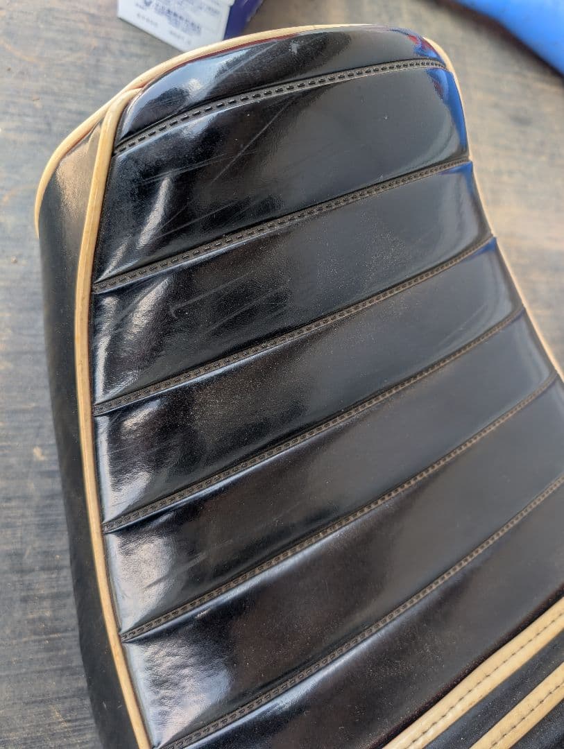 CB250T CB400T ホーク2 バブ三段シート