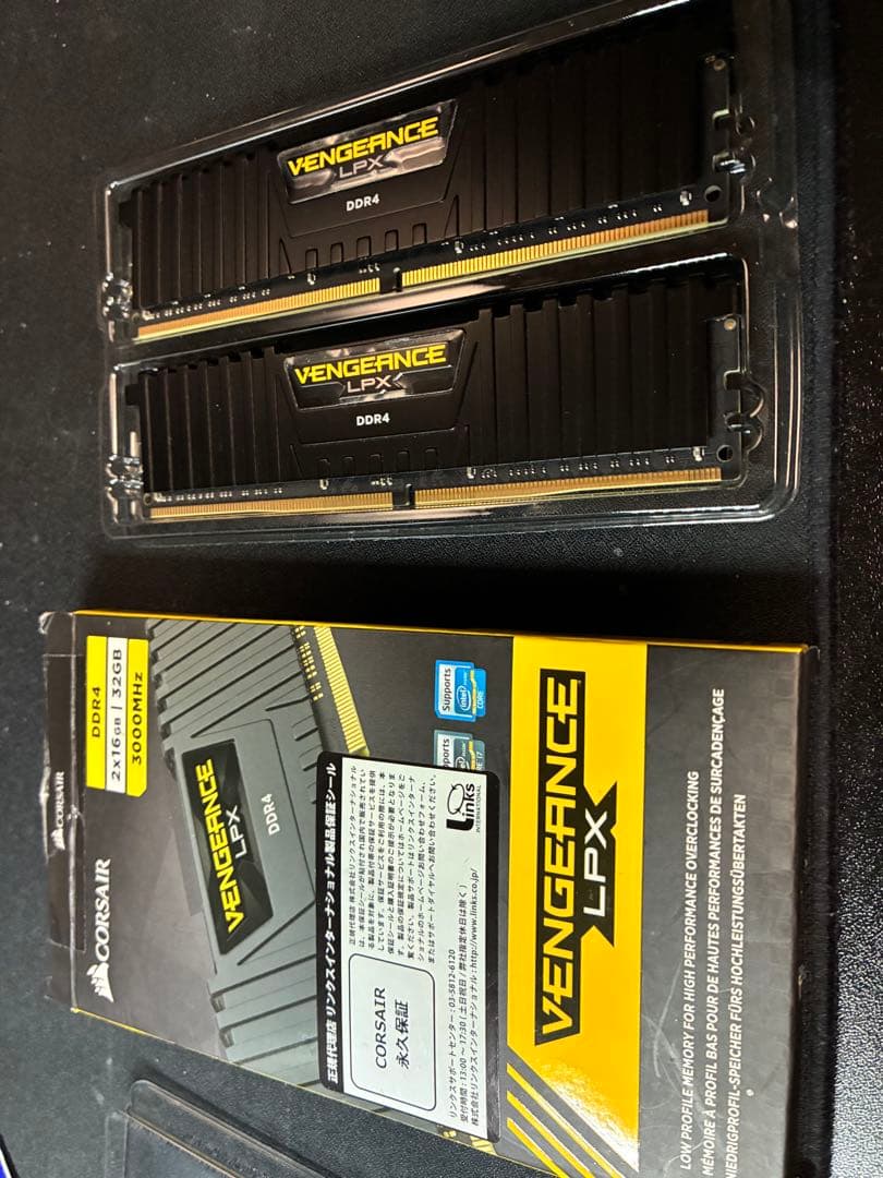 N*I様 Corsair LPX DDR4 16GB x２枚組=32GB 300