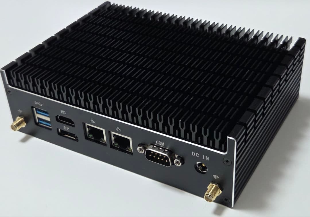 ファンレスミニPC 8/756GB