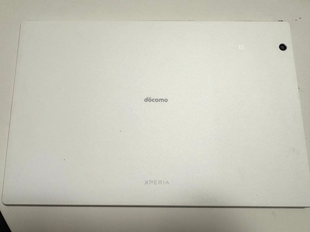 【箱付き】Sony Xperia Z4 Tablet SO-05G 本体+充電器