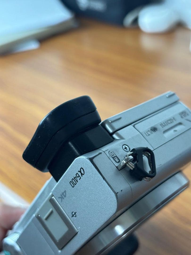 SONY a6400 シルバー ボディのみ 美品 動作良好 4K対応