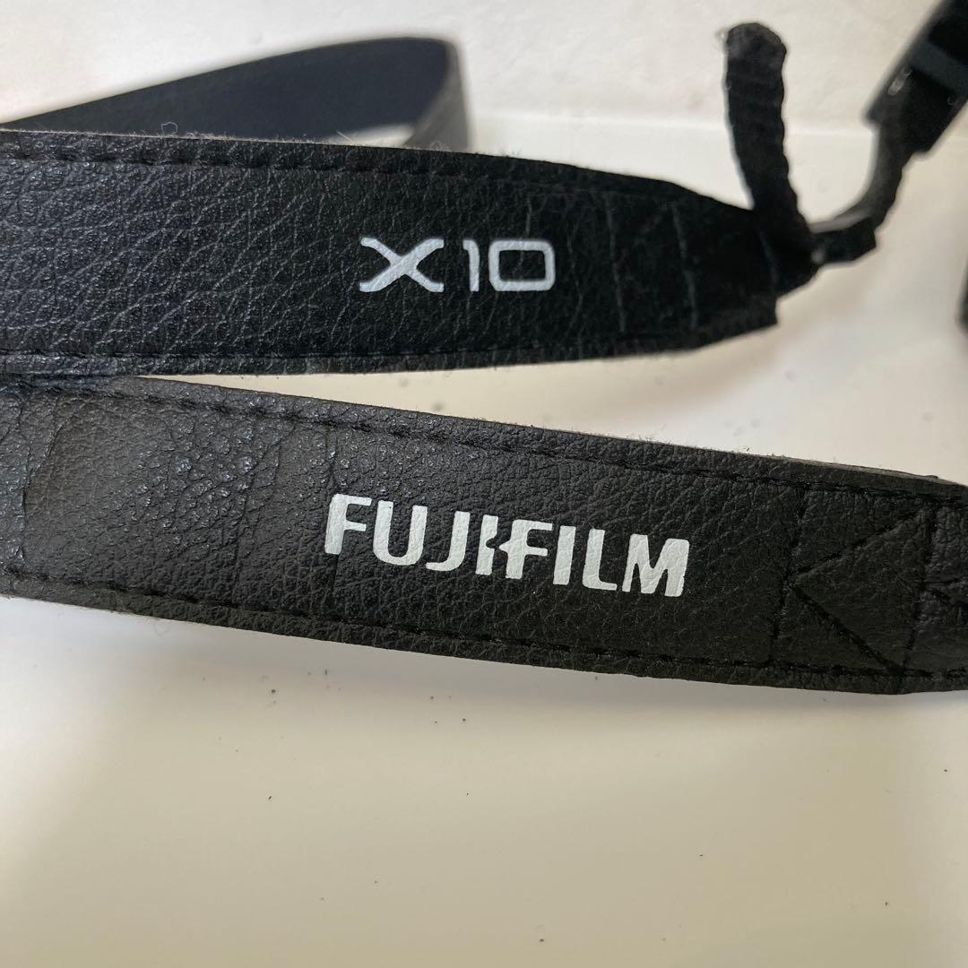 【美品】デジカメ　富士フイルム　X10