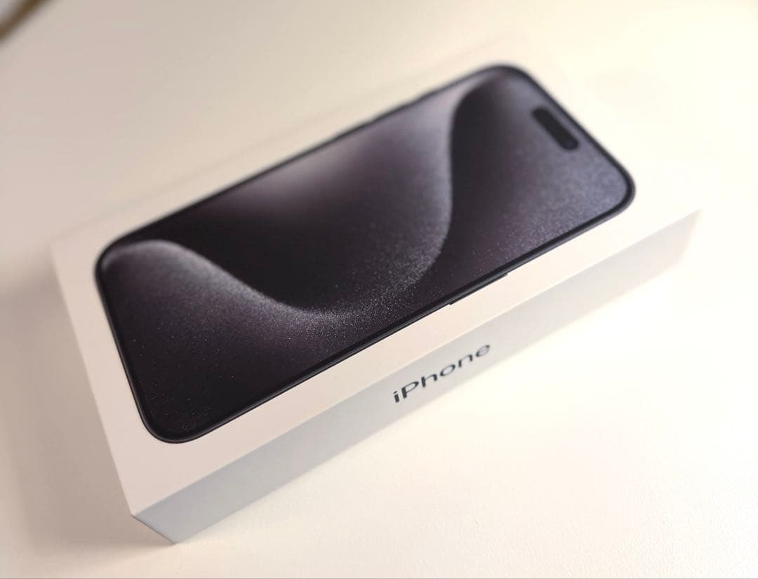 iPhone 15 Pro 256GB ブラックチタニウム