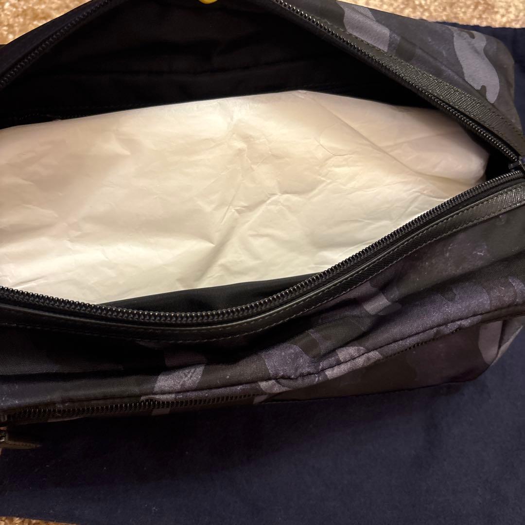 【新品未使用】PRADA カモフラージュ バッグ(ポーチ、ハンドバッグ)