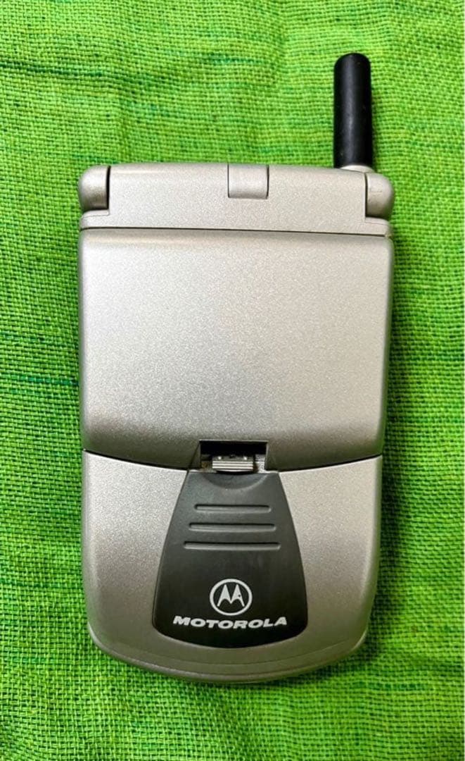 希少！Motorola TIMEPORT P8197 レトロガラケー