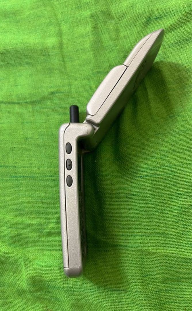 希少！Motorola TIMEPORT P8197 レトロガラケー