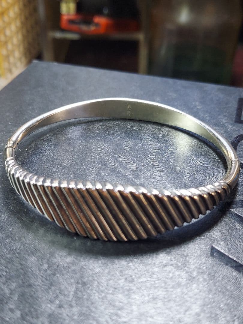 銀製ブレスレット