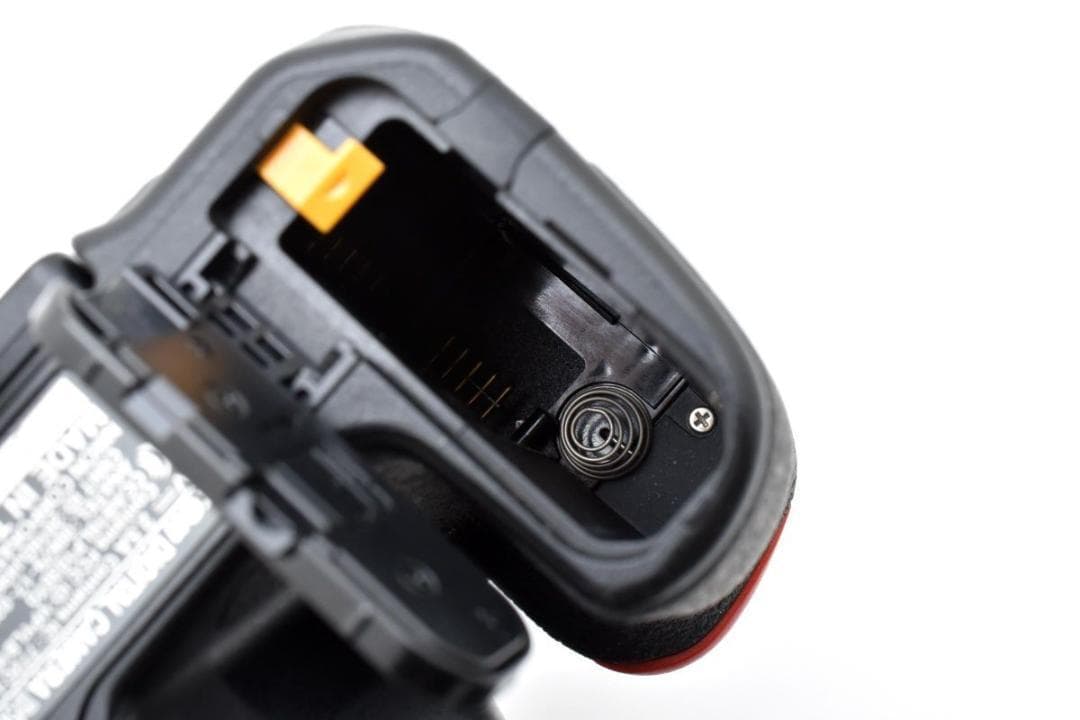 【大人気】 Nikon ニコン D5600 レンズキット デジタル一眼カメラ