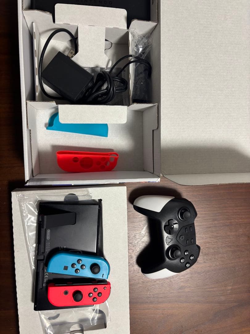 Nintendo Switch 本体 ネオンブルー・レッド　おまけつき