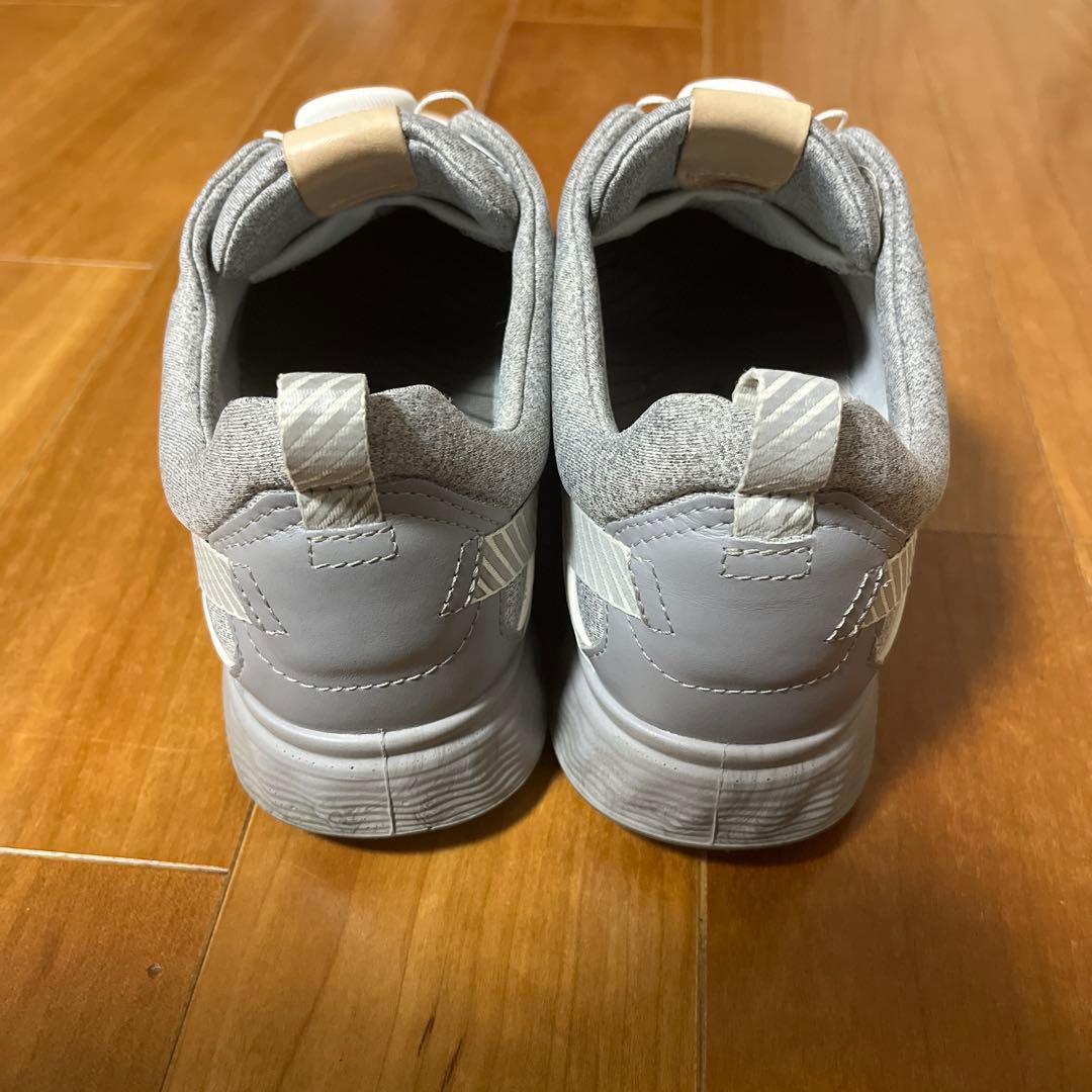 ECCO ホワイト BOAゴルフシューズ