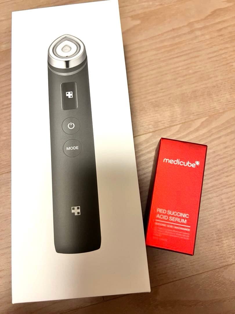 medicube ブースタープロ 美顔器　おまけ付き