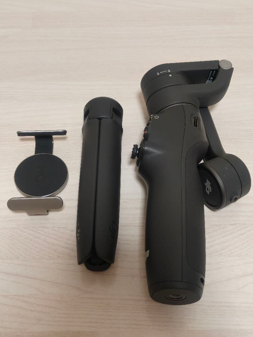 DJI Osmo Mobile 6 スマートフォンジンバル