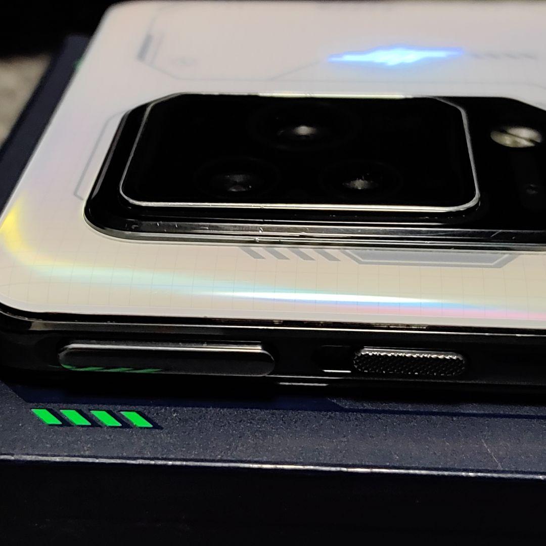 Xiaomi BlackShark 5 Pro　グローバル版　8GB/256GB