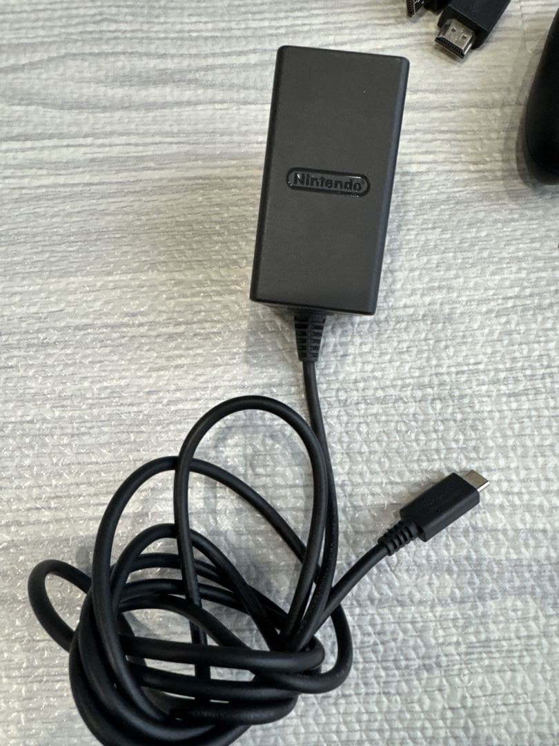 動作確認済み　Nintendo Switch 本体 青/赤