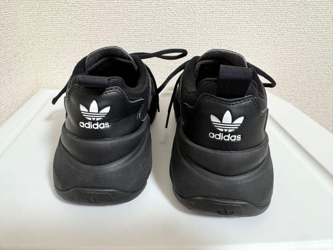 adidas オズガイア　27 ブラック　箱無し　OZGAIA