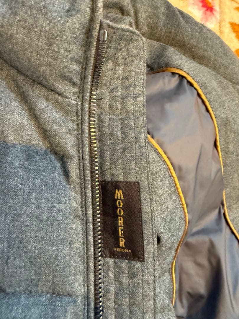 ムーレー　MOORER ダウンベスト