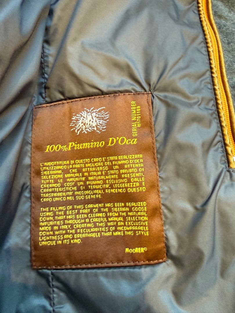 ムーレー　MOORER ダウンベスト