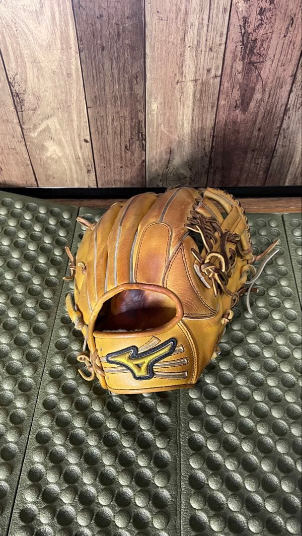 ミズノプロ　内野手用（サード用）