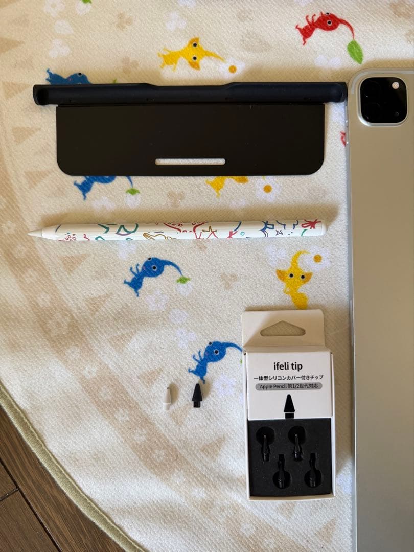 iPadPro12.9第6世代128GB『シルバー』Wi-Fiモデル　付属品付き