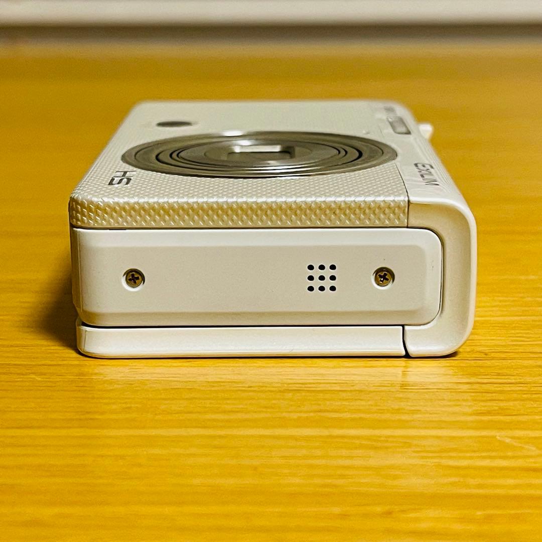 【♡hrm♡プロフ必読】カシオ EXILIM EX-ZR70WE ホワイト