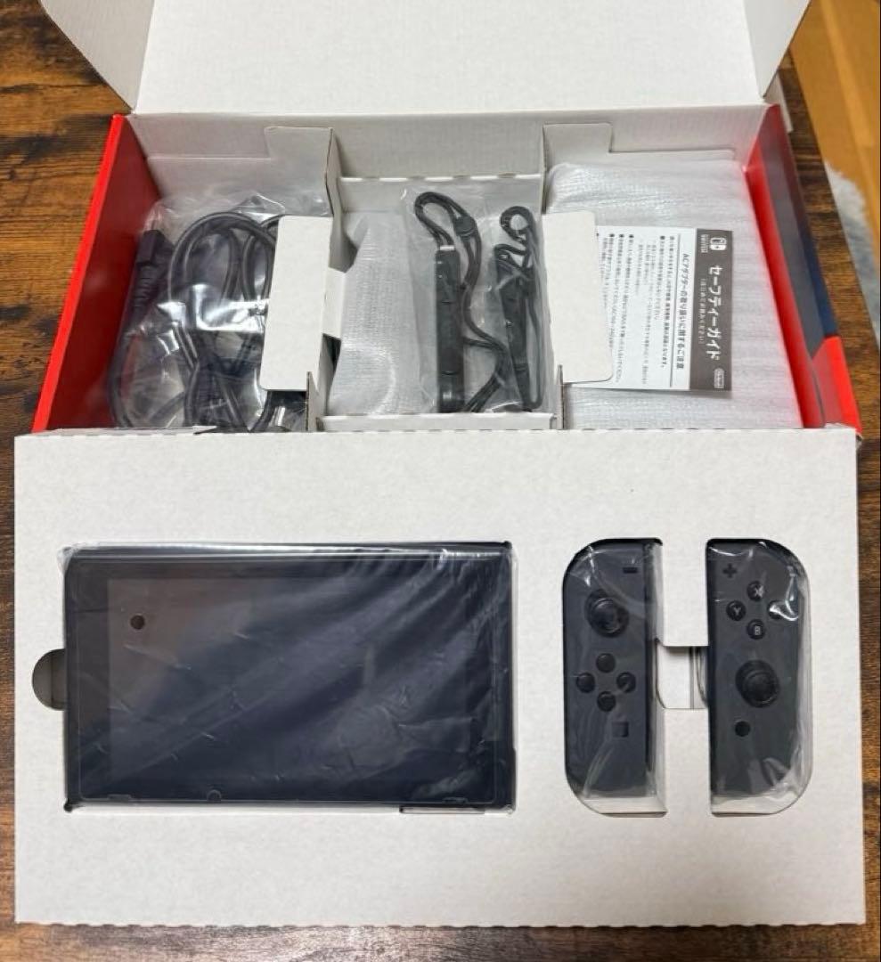 Nintendo Switch 本体 （ブラック）【箱・付属品完備】