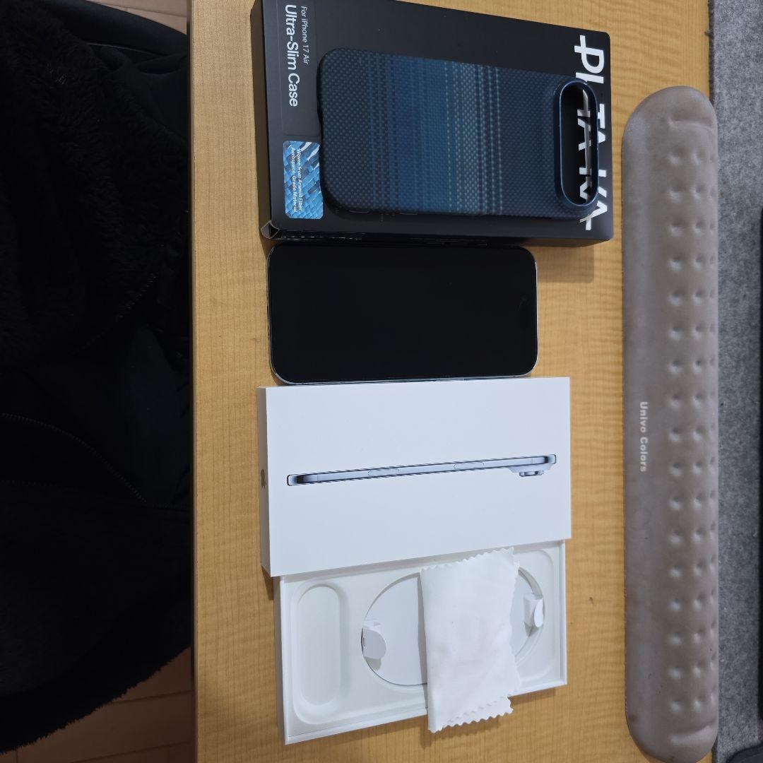 iphone air 256GB pitakaケース付き