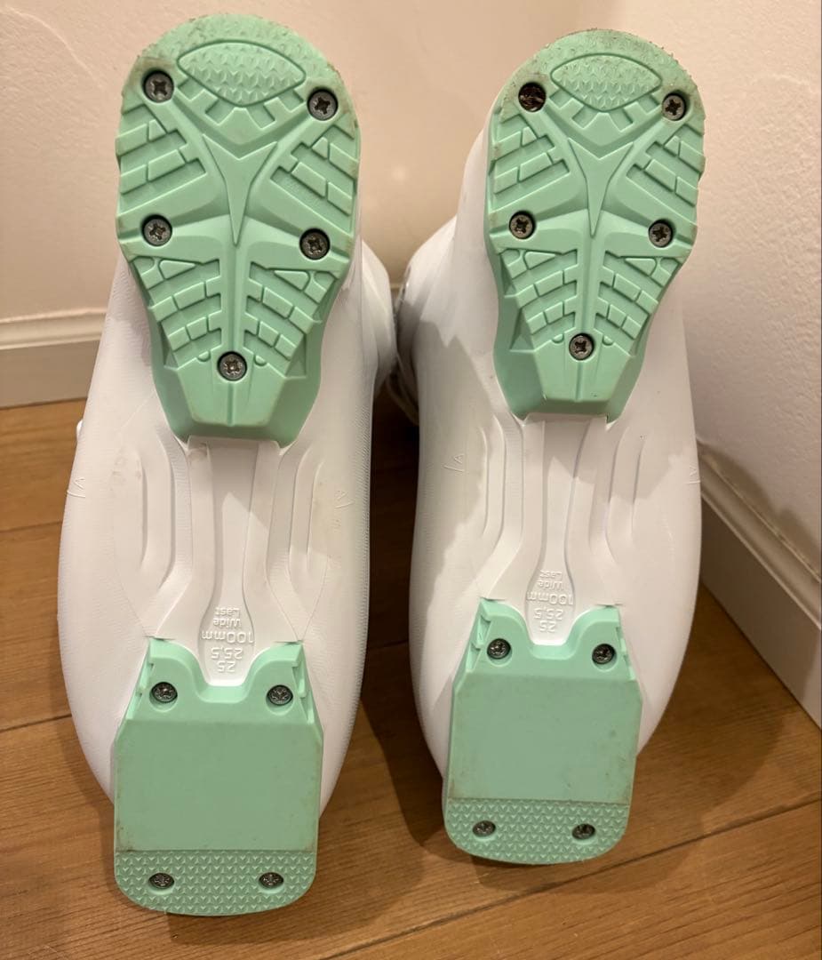 ATOMIC アトミック Hawx Magna 85 スキーブーツ　女性　25㎝