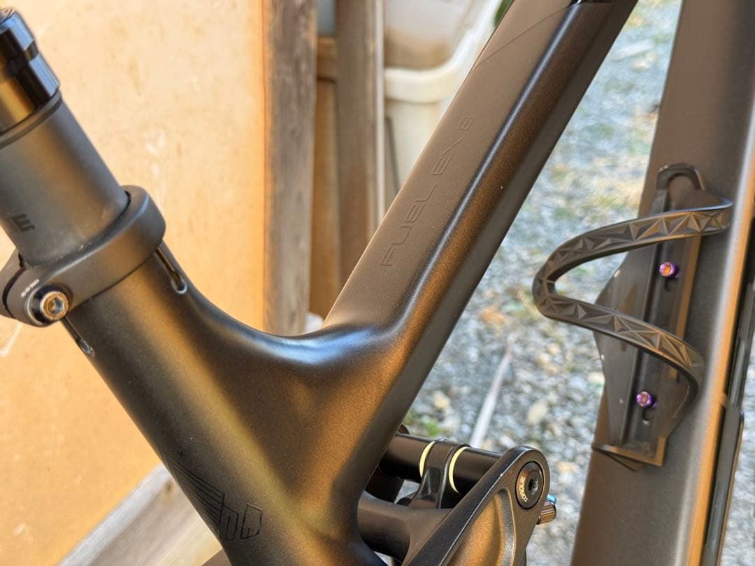 TREK Fuel EX 8 引き渡し限定