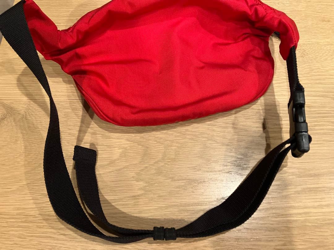 BALENCIAGA ボディバッグ レッド