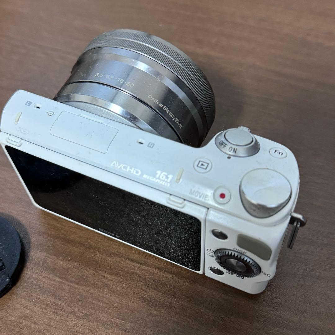 中古　SONY ソニー α NEX-5T ホワイト レンズ付　ミラーレス一眼レフ
