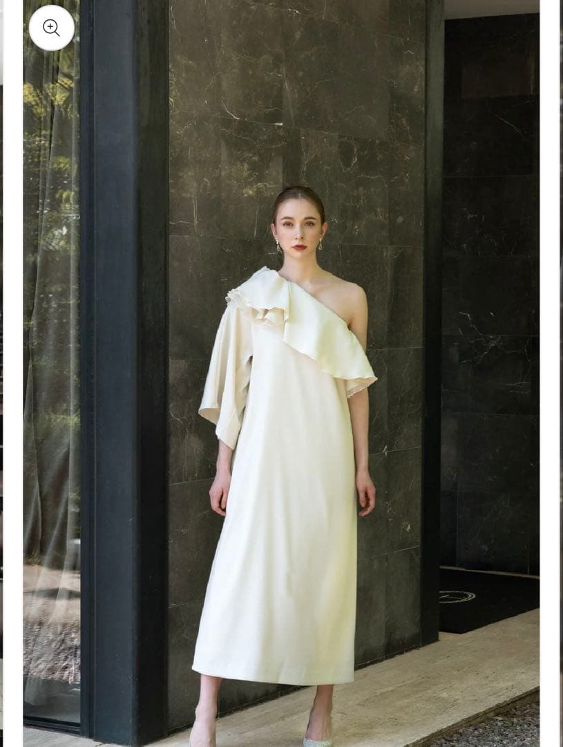 Acka. frill shoulder lady dressサイズ2