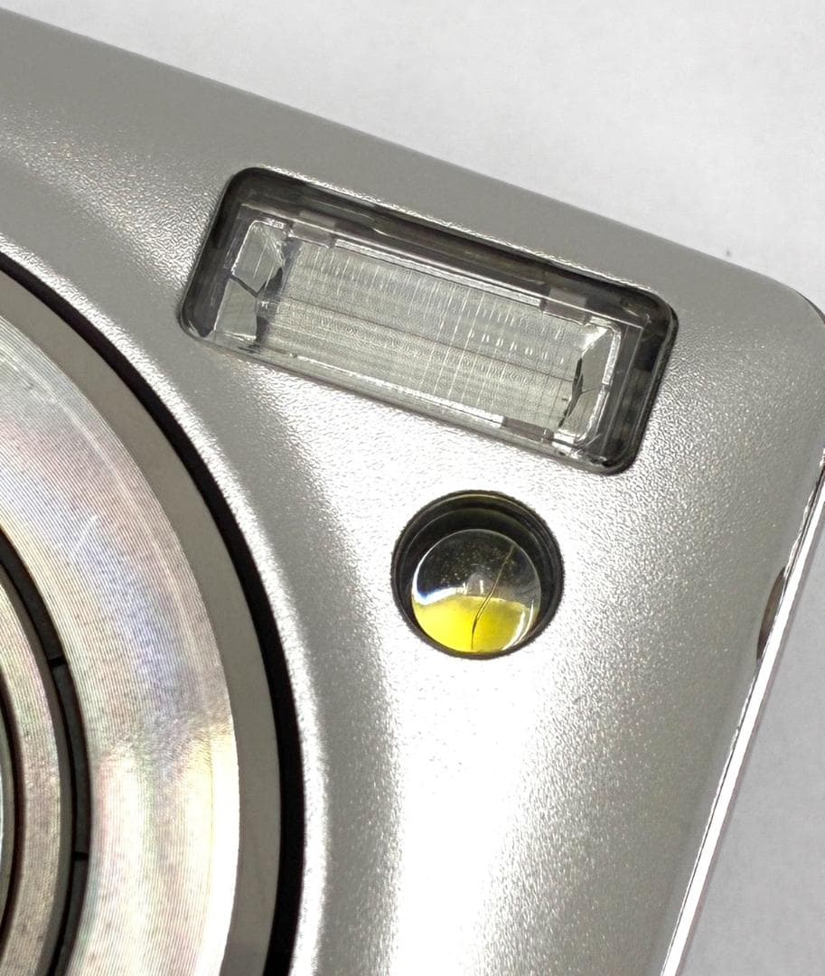 25M10-239 フジフイルム FinePix F40fd コンパクトカメラ