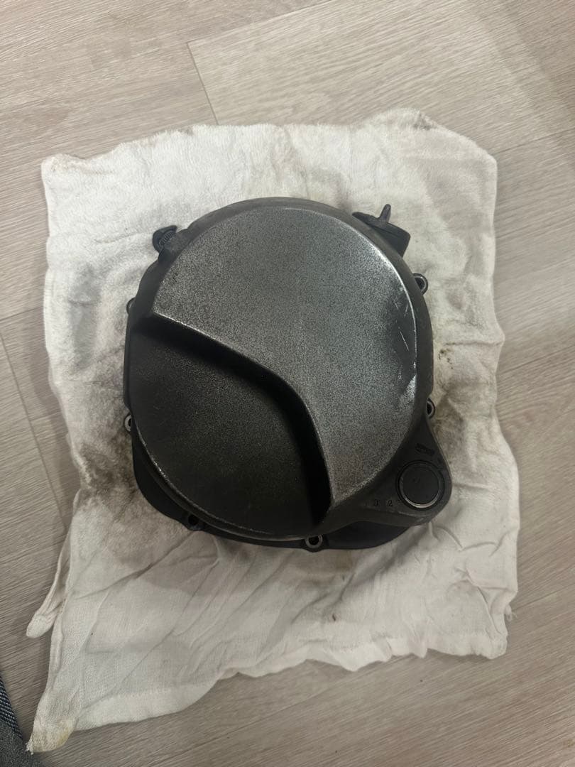 ゼファーχ クラッチカバー