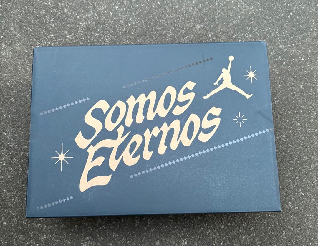 ナイキ エア ジョーダン 1 LOW SE \"Somos Eternos\"