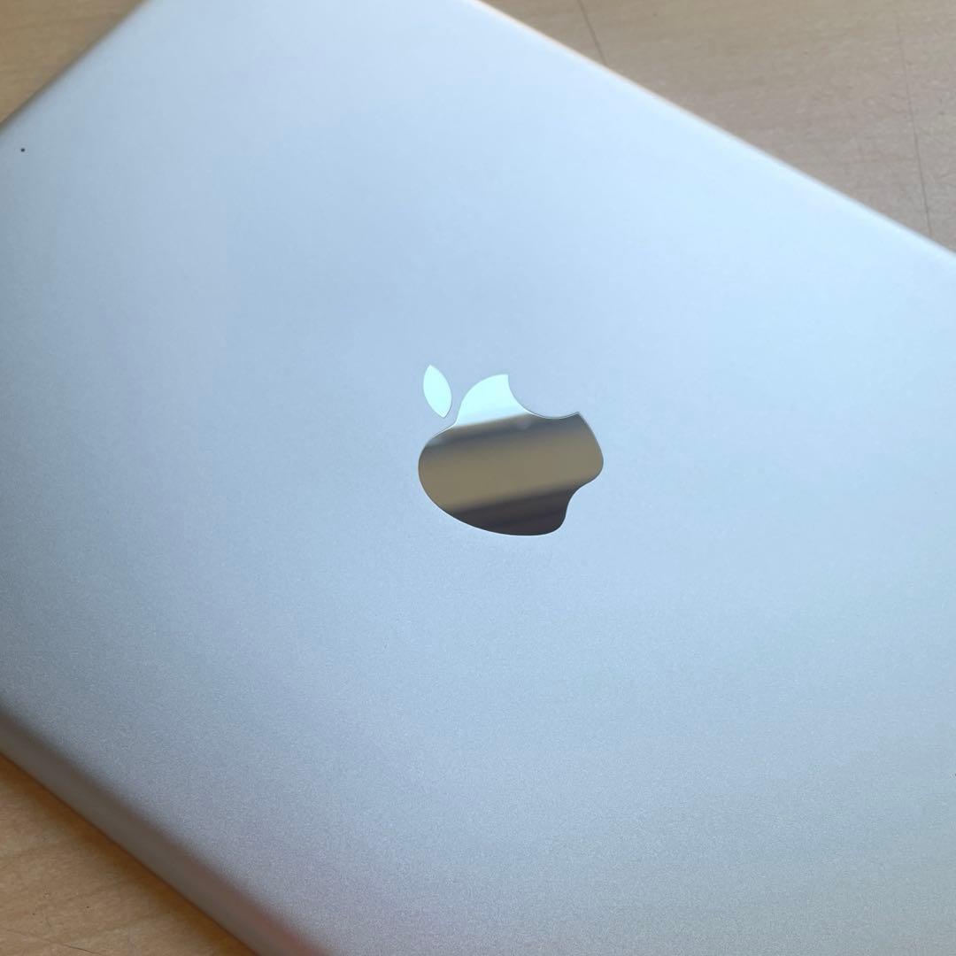 iPad 第6世代　A1893　Wi-Fiモデル　シルバー　32GB 超美品#5