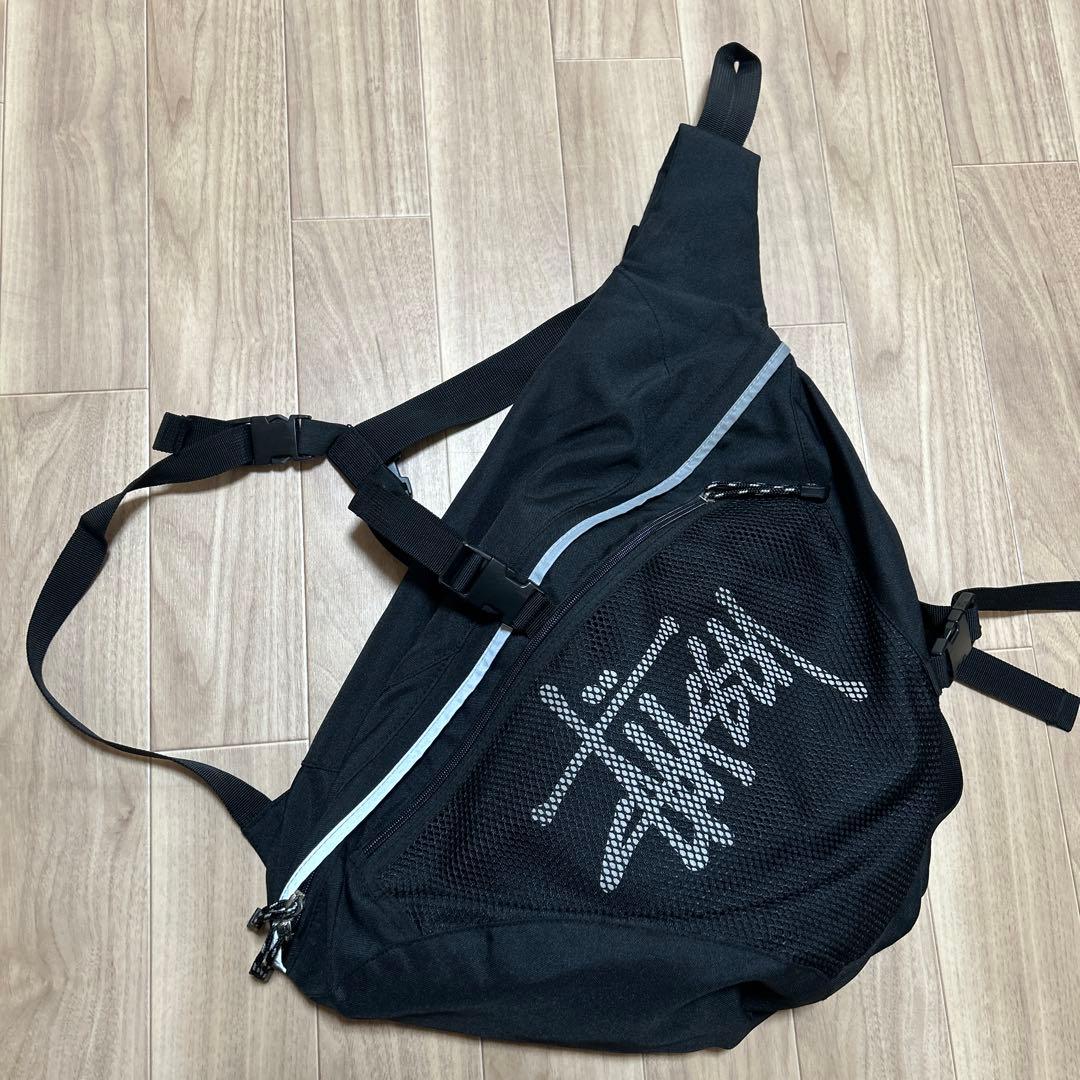 old stussyステューシー　黒　ブラックメッセンジャーバッグ　古着　y2k