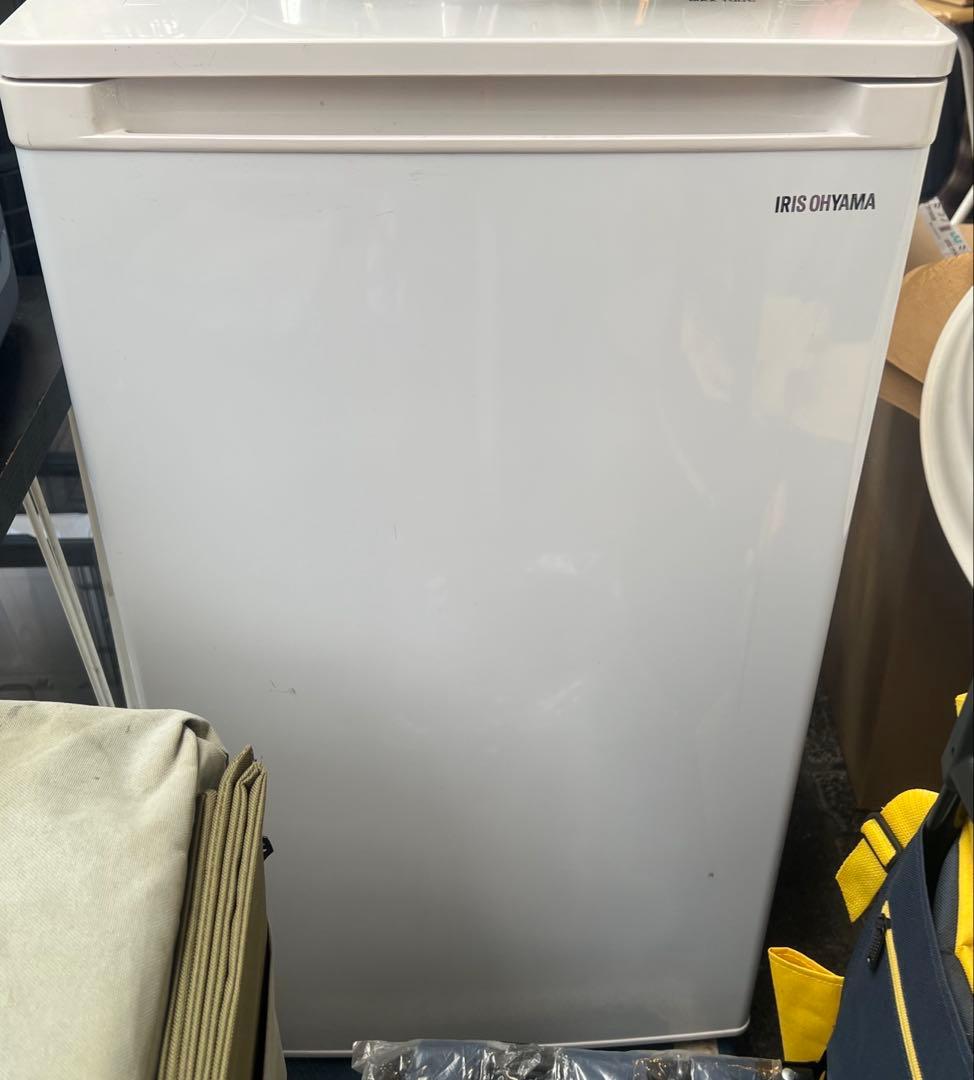 送料込アイリスオオヤマノンフロン冷凍庫60 L2020年IUSD6A-W
