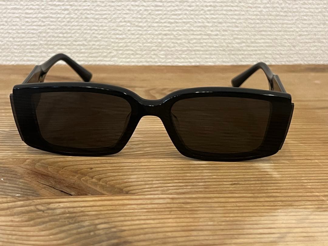 GENTLE MONSTER（ジェントルモンスター）