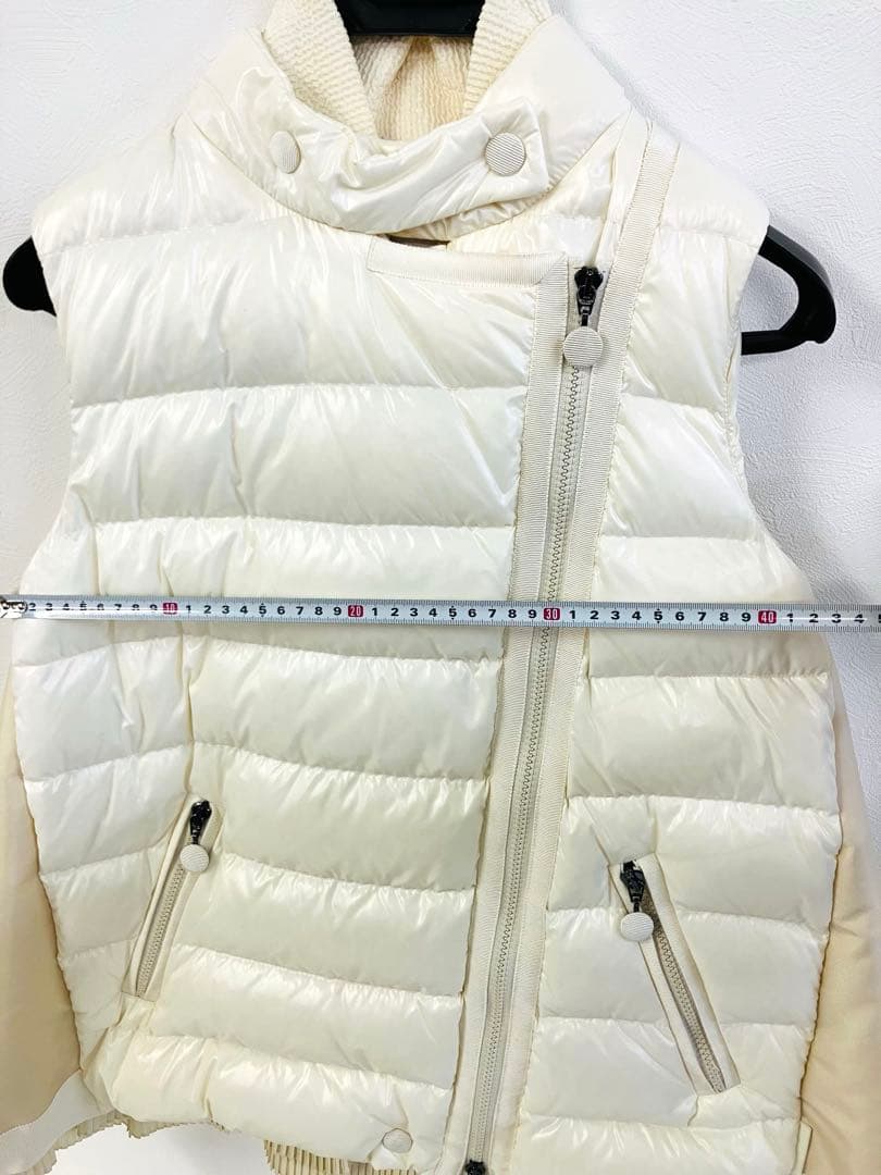 MONCLER ホワイト　キルティングダウンベスト