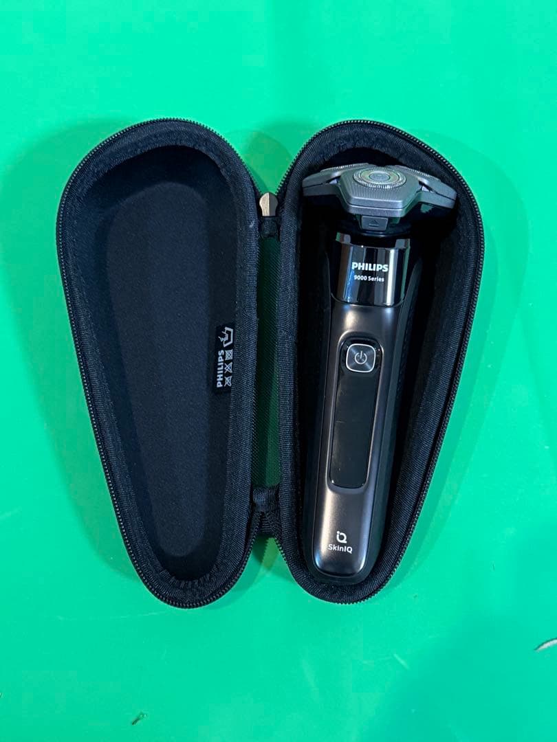 PHILIPS 9000シリーズ 電気シェーバー