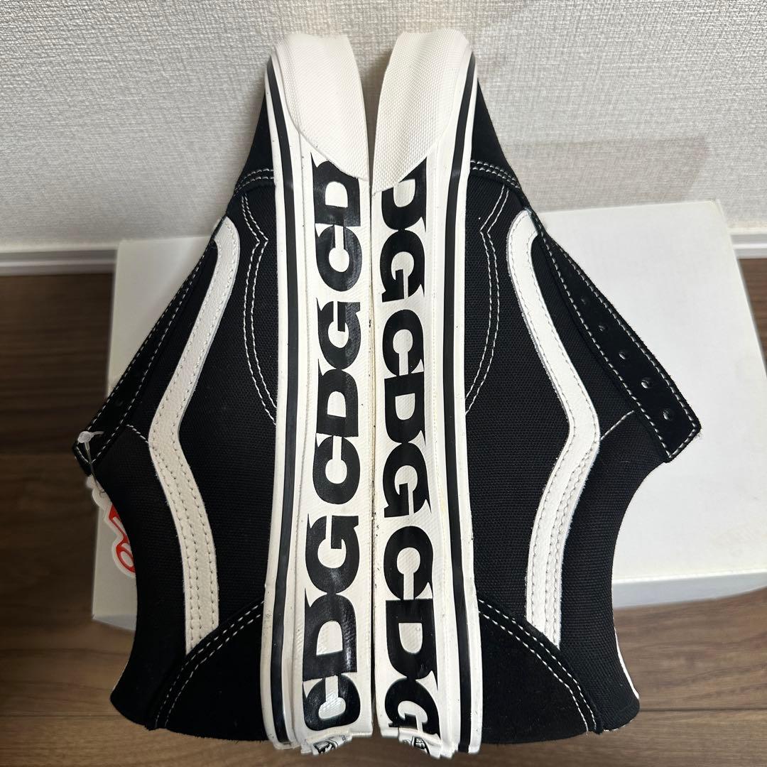 新品未使用VANS COMME des GARÇONS オールドスクール27