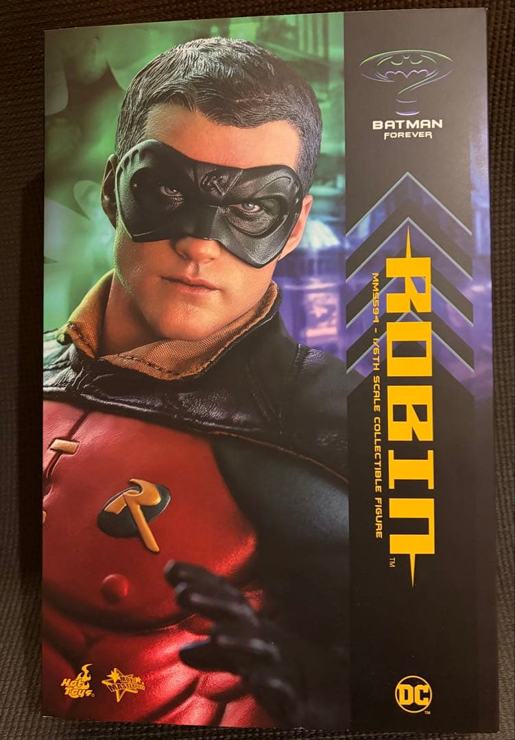 マ*ル様 新品未開封！ホットトイズロビン★ダークナイトバットマンフォーエバー