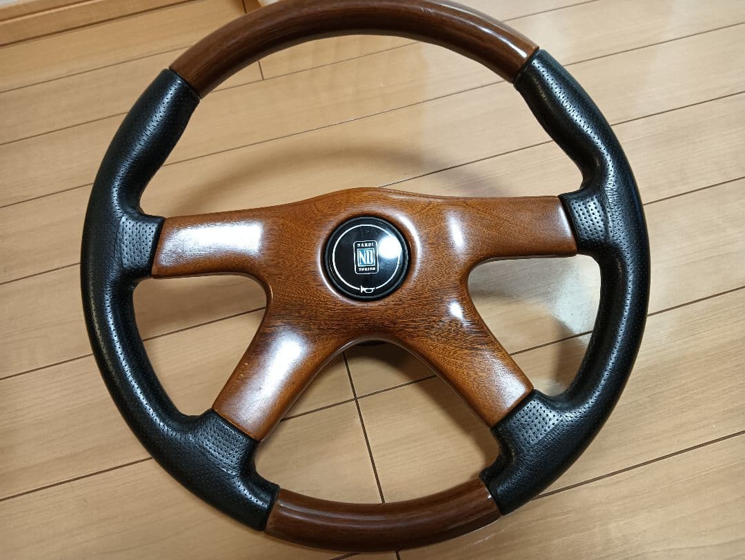 NARDI TORINO ナルディステアリングホイール廃盤　インスパイア