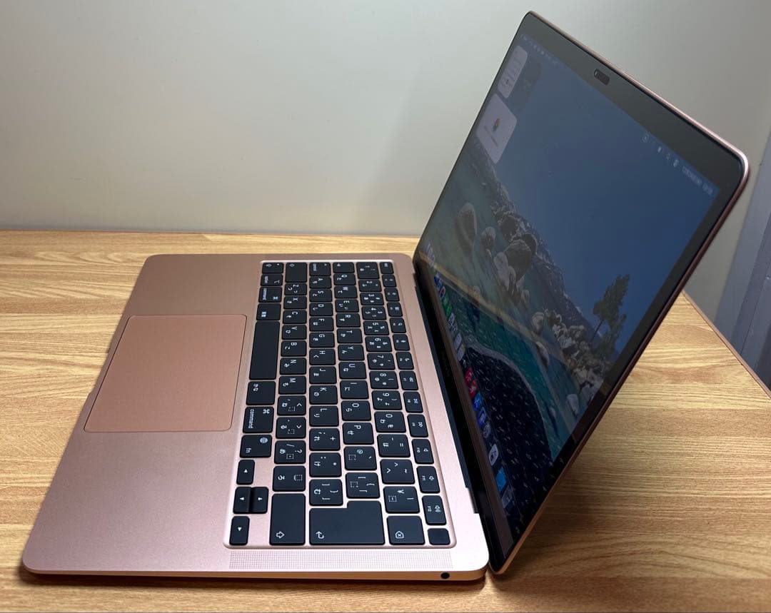 良品 Macbook Air M1 2020,メモリ16Gb/SSD 256Gb