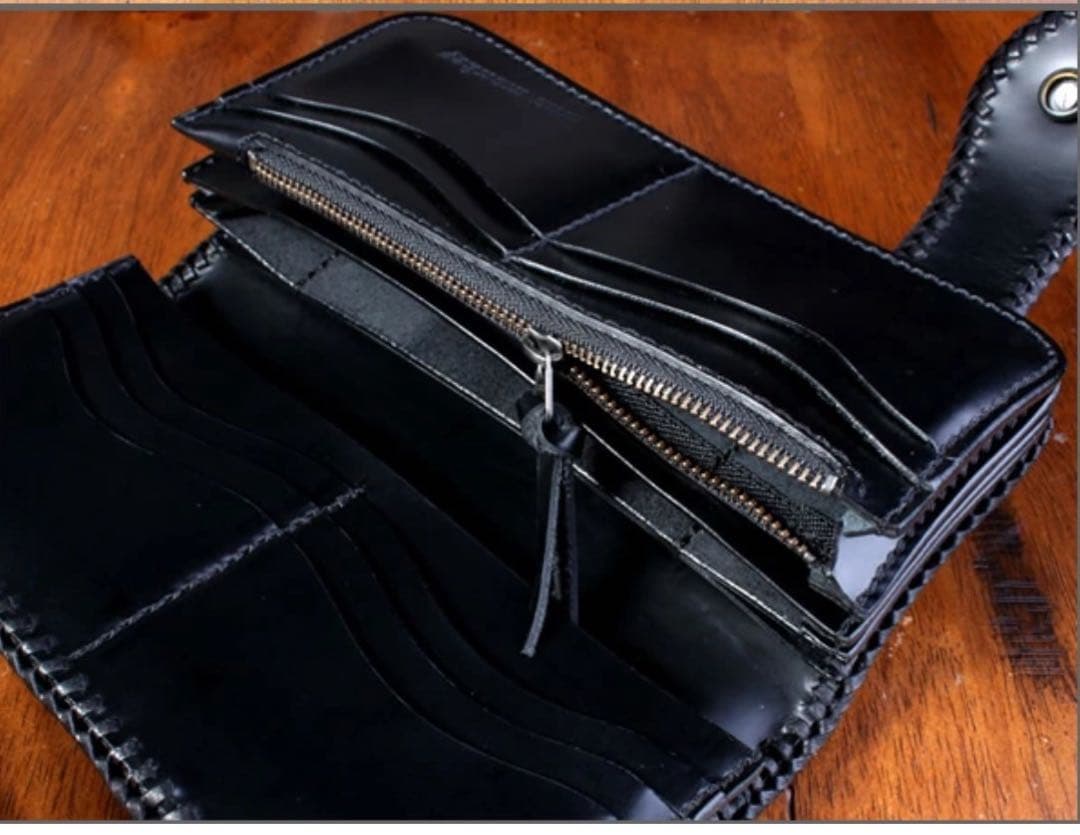 mud monkey 彫刻デザイン 長財布 ブラックレッド バイカーズウォレット