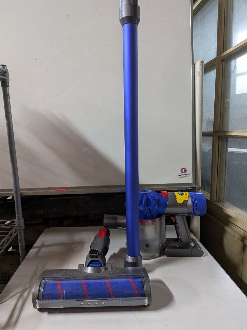 Dyson SV11 Fluffy ダイソン 掃除機 本体＋純正充電器 動作品