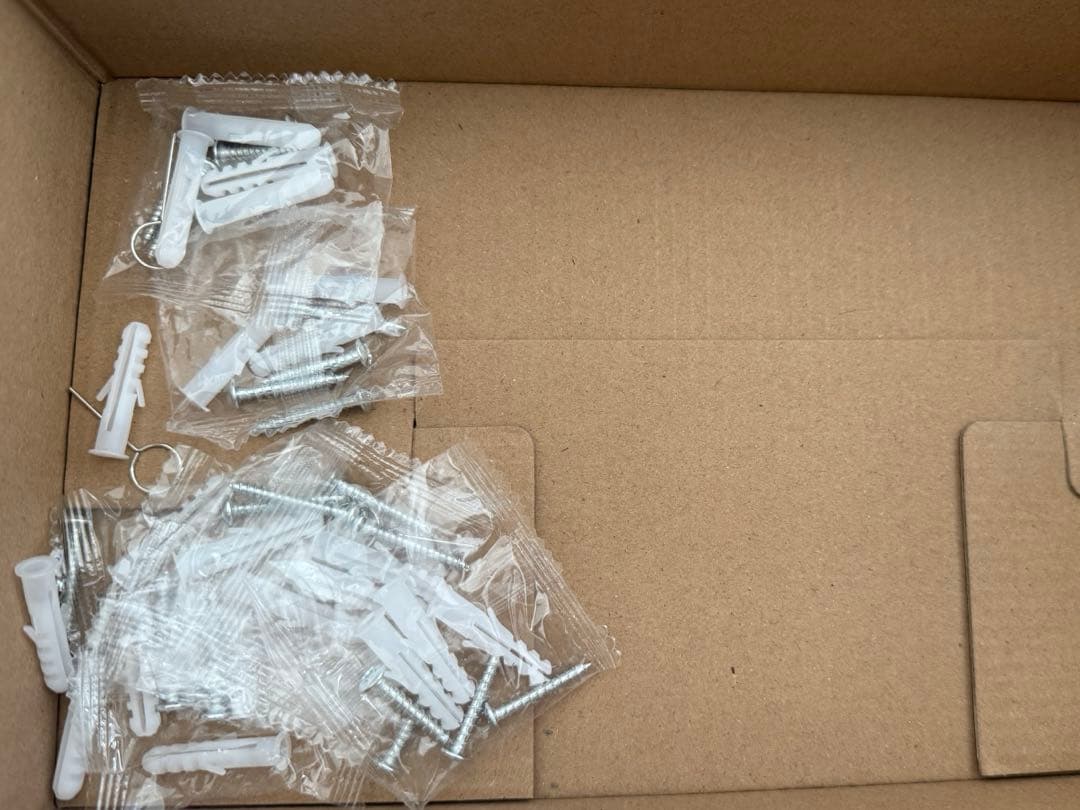 【9.5割新・ほぼ未使用】ソーラーパネル付きワイヤレス防犯カメラセット