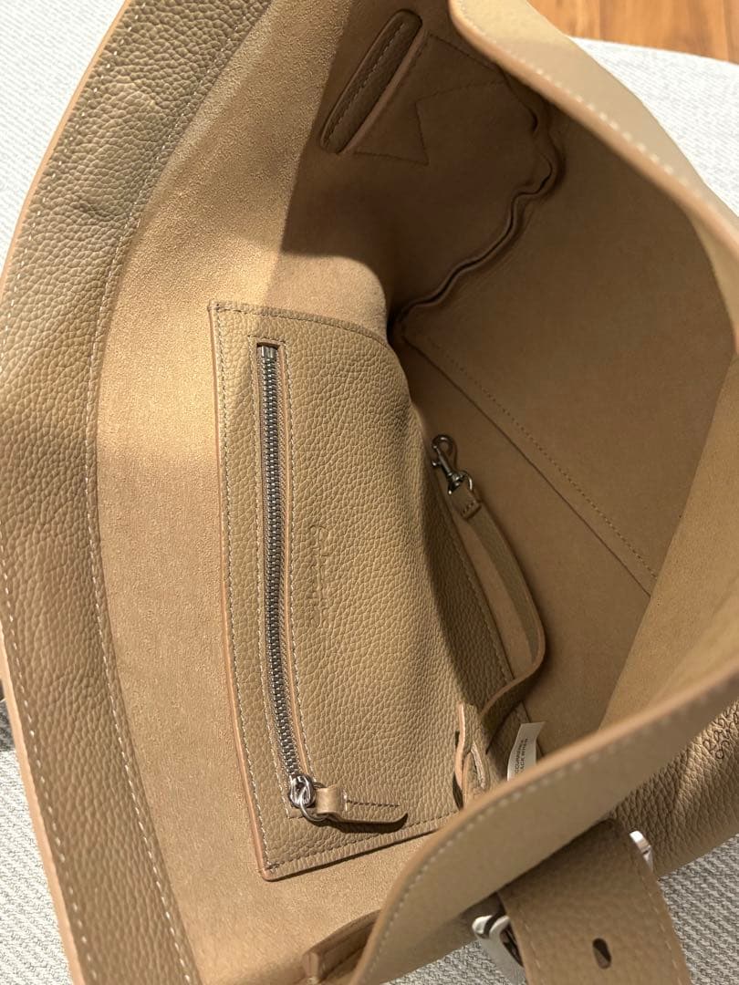 Rabeanco ラビアンコ　クロスボディバッグ　ベージュ