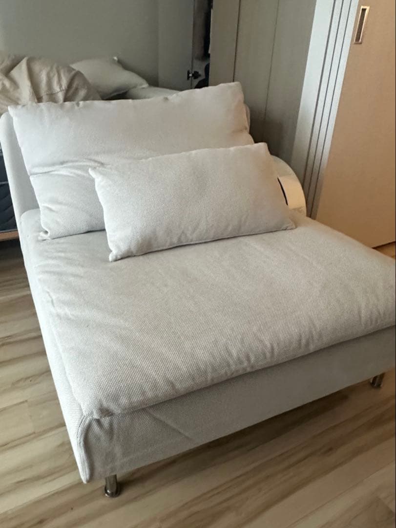 IKEA ソーデルハムン ベージュ 1人掛けソファ 2クッション付き