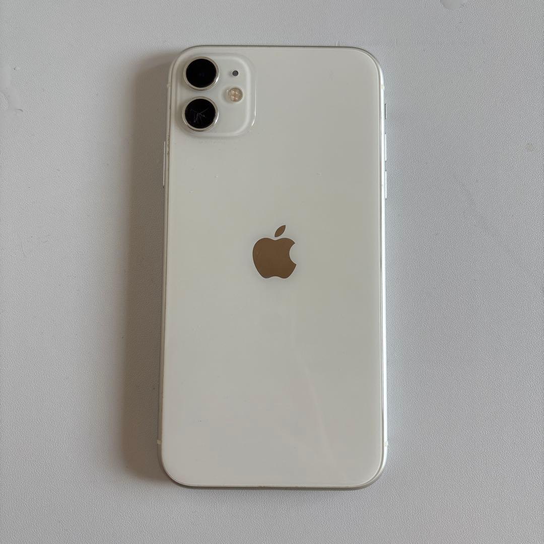 Apple iPhone 11 ホワイト 本体　128GB